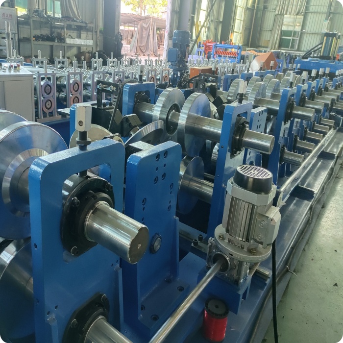 Chinese CZ Purlin Roll Forming Machine